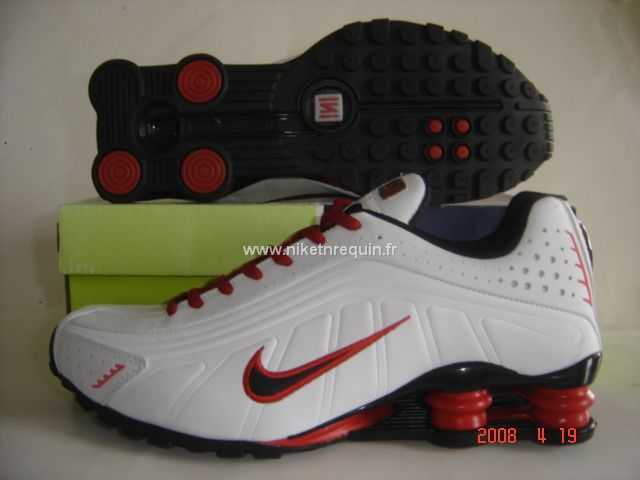 Nike Shox R4 Mens Blancs Rouges Bon Marche